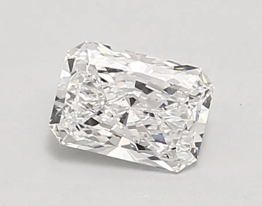 0.76ct D VVS2 Radiant (IGI)