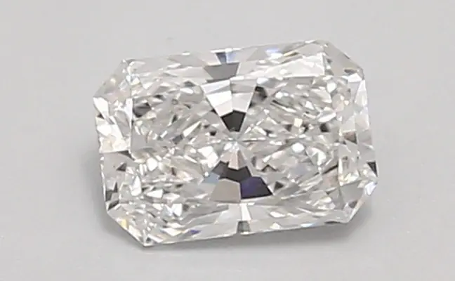 0.75ct E VVS2 Radiant (IGI)
