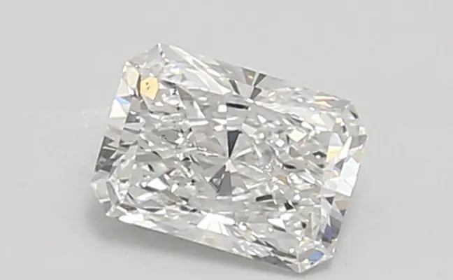 0.74ct E VS1 Radiant (IGI)