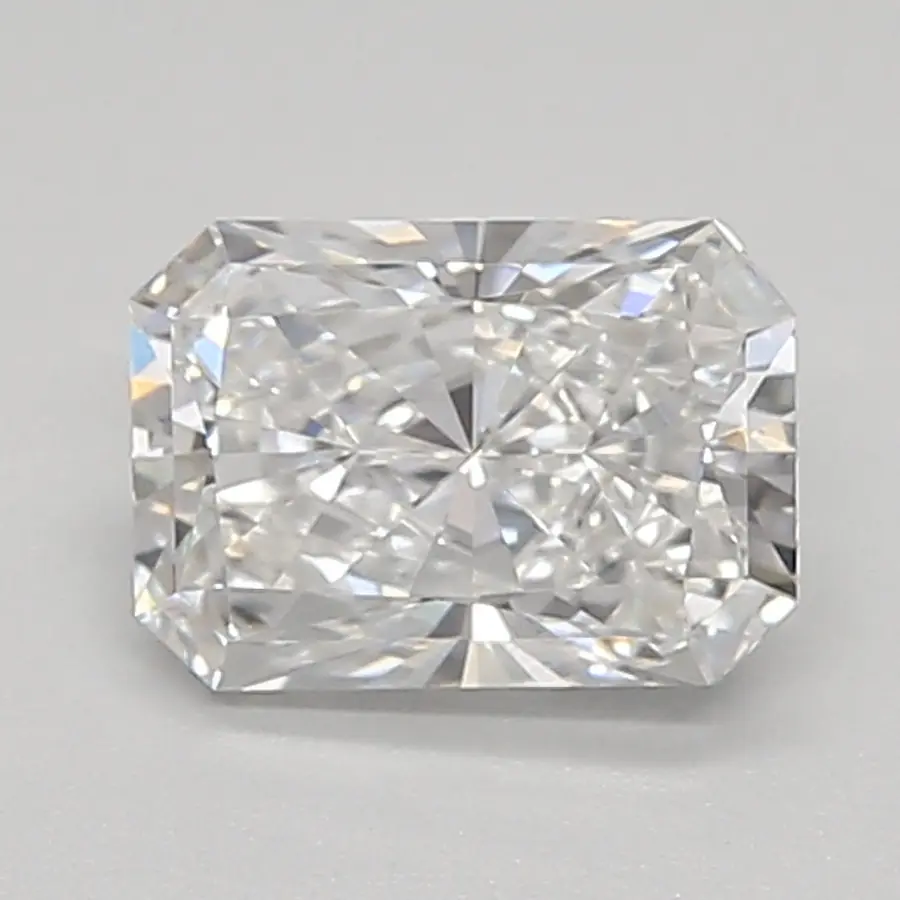 0.74ct E VVS1 Radiant (IGI)
