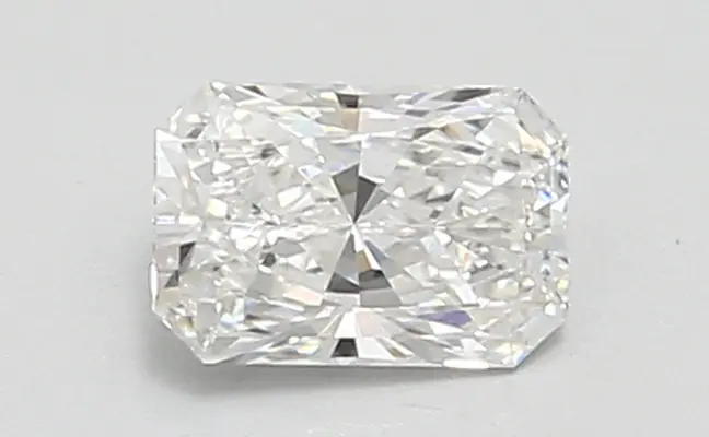 0.74ct E VVS2 Radiant (IGI)