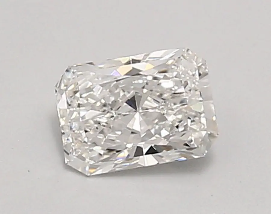 0.73ct E VVS2 Radiant (IGI)