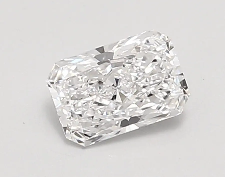 0.73ct D VVS2 Radiant (IGI)