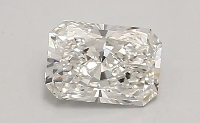 0.72ct E VVS2 Radiant (IGI)