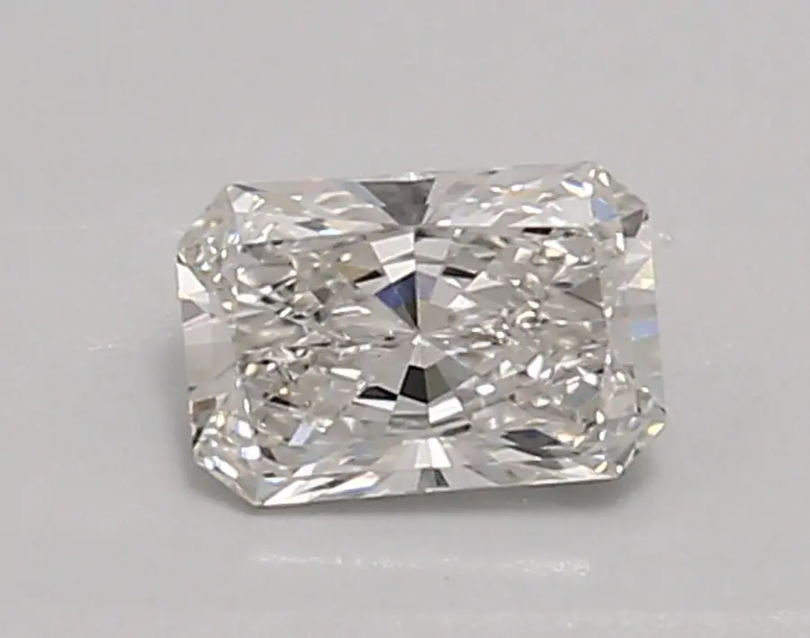 0.71ct F VVS2 Radiant (IGI)