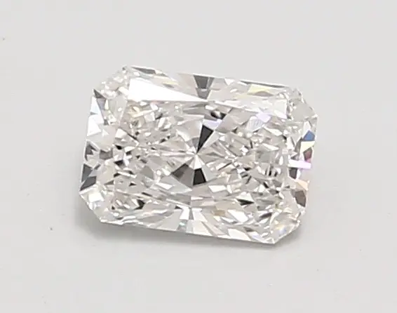 0.71ct E VVS1 Radiant (IGI)