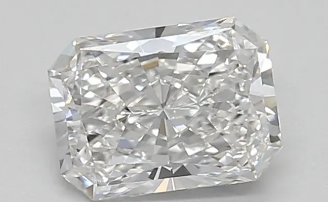 0.71ct E VVS1 Radiant (IGI)