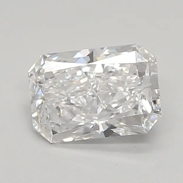 0.71ct E VVS2 Radiant (IGI)