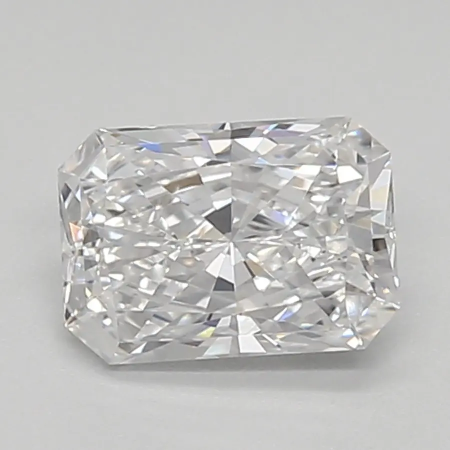 0.71ct E VVS1 Radiant (IGI)