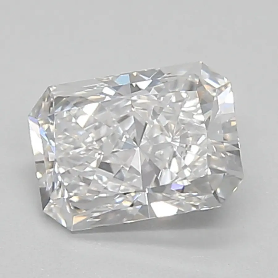 0.70ct E VVS1 Radiant (IGI)