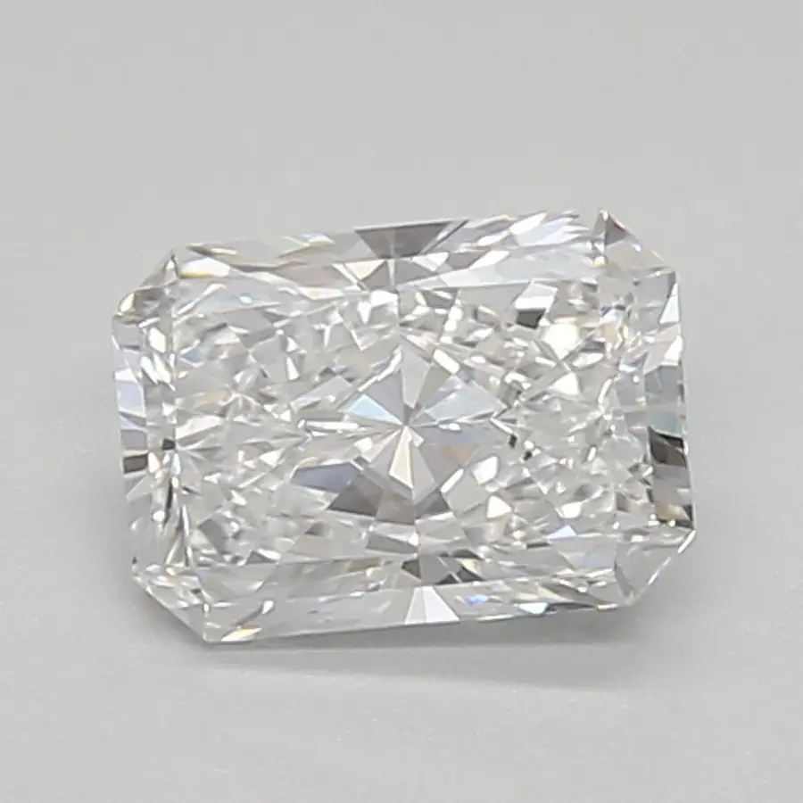 0.70ct E VVS2 Radiant (IGI)