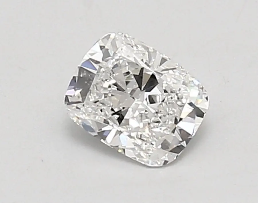 0.70ct E VVS1 Cushion (IGI)