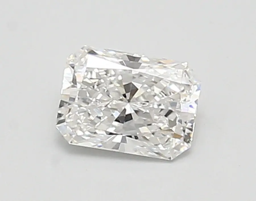 0.69ct D VVS1 Radiant (IGI)