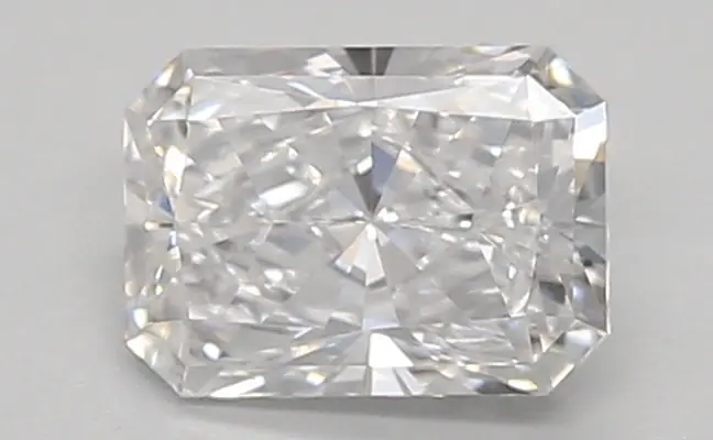 0.69ct E VVS2 Radiant (IGI)