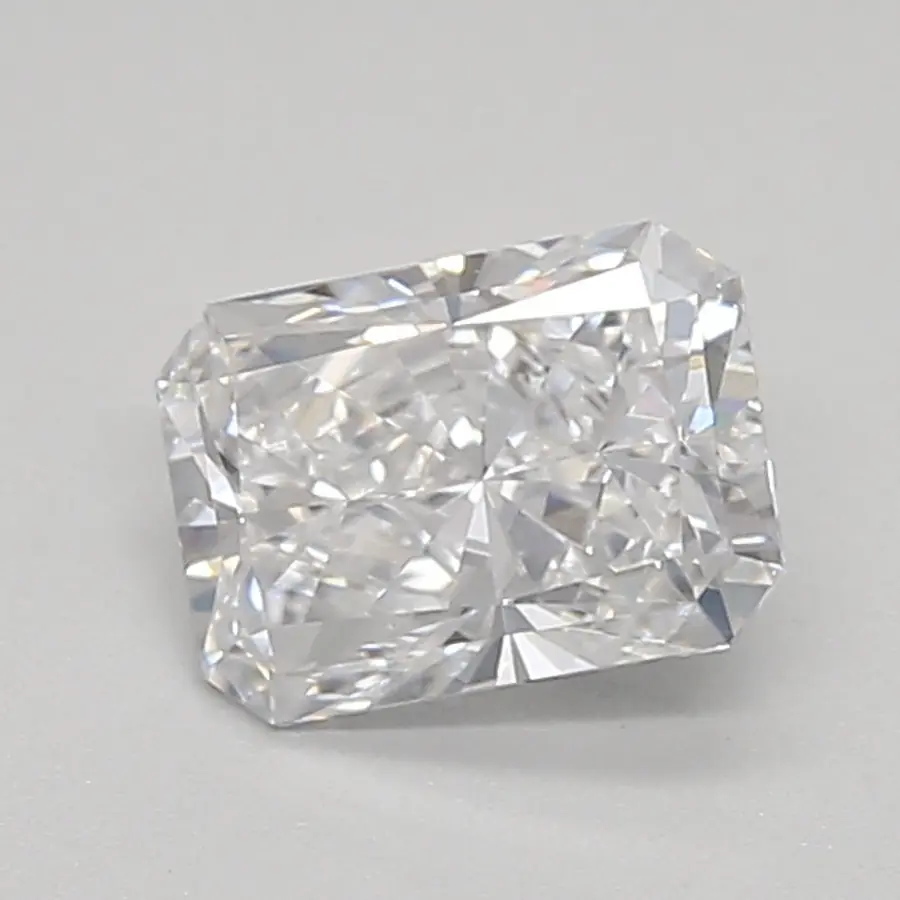 0.69ct D VVS2 Radiant (IGI)