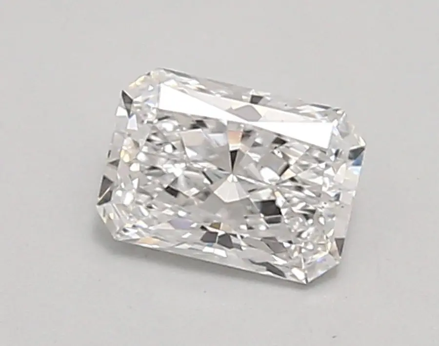 0.69ct D VS2 Radiant (IGI)