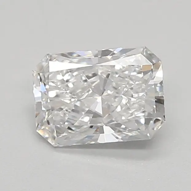 0.68ct E VVS2 Radiant (IGI)