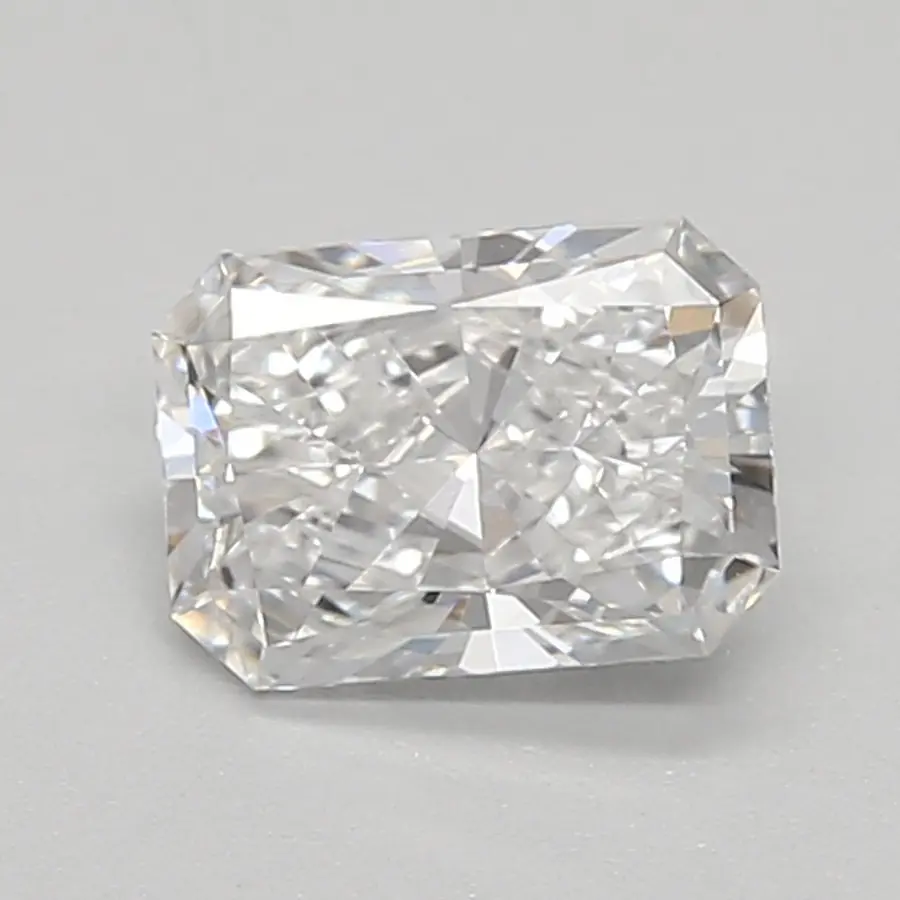 0.68ct E VVS2 Radiant (IGI)