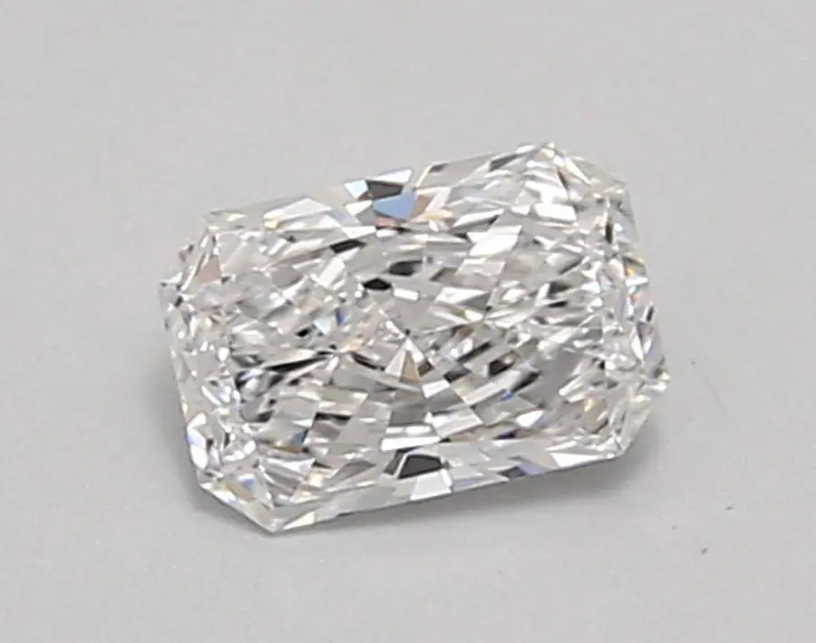 0.68ct D VVS2 Radiant (IGI)