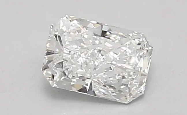 0.67ct E SI1 Radiant (IGI)