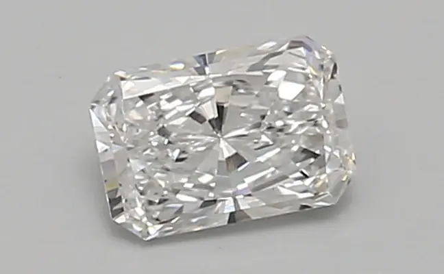 0.67ct E VVS2 Radiant (IGI)