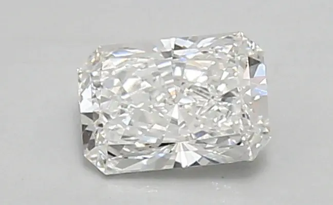 0.67ct E VVS1 Radiant (IGI)
