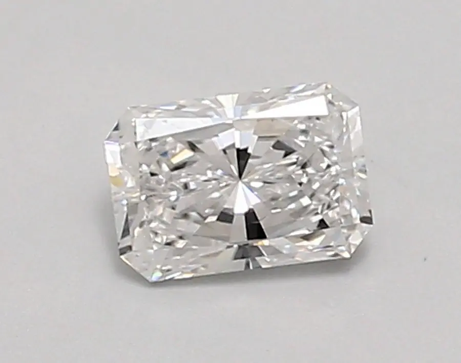 0.67ct D VVS2 Radiant (IGI)