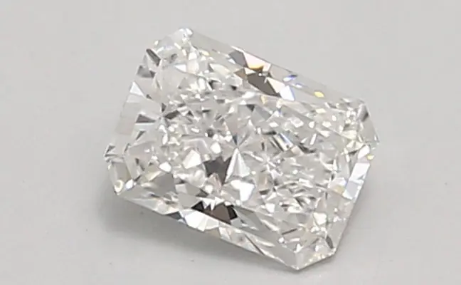 0.67ct E VS1 Radiant (IGI)