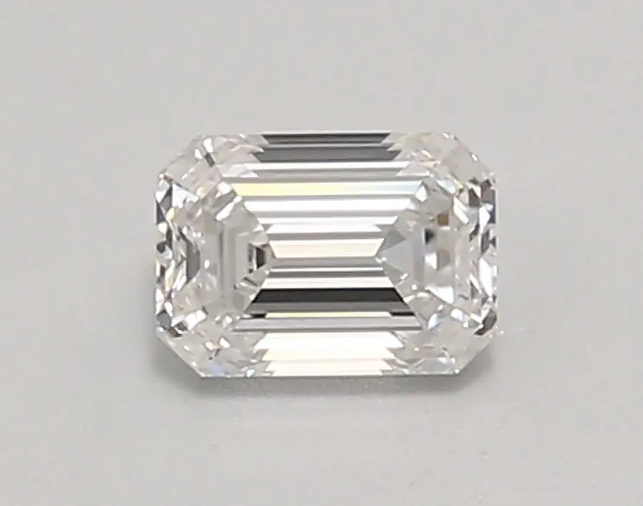 0.67ct E VVS1 Emerald (IGI)