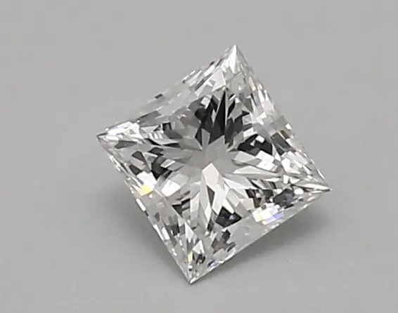 0.67ct E VVS1 Princess (IGI)