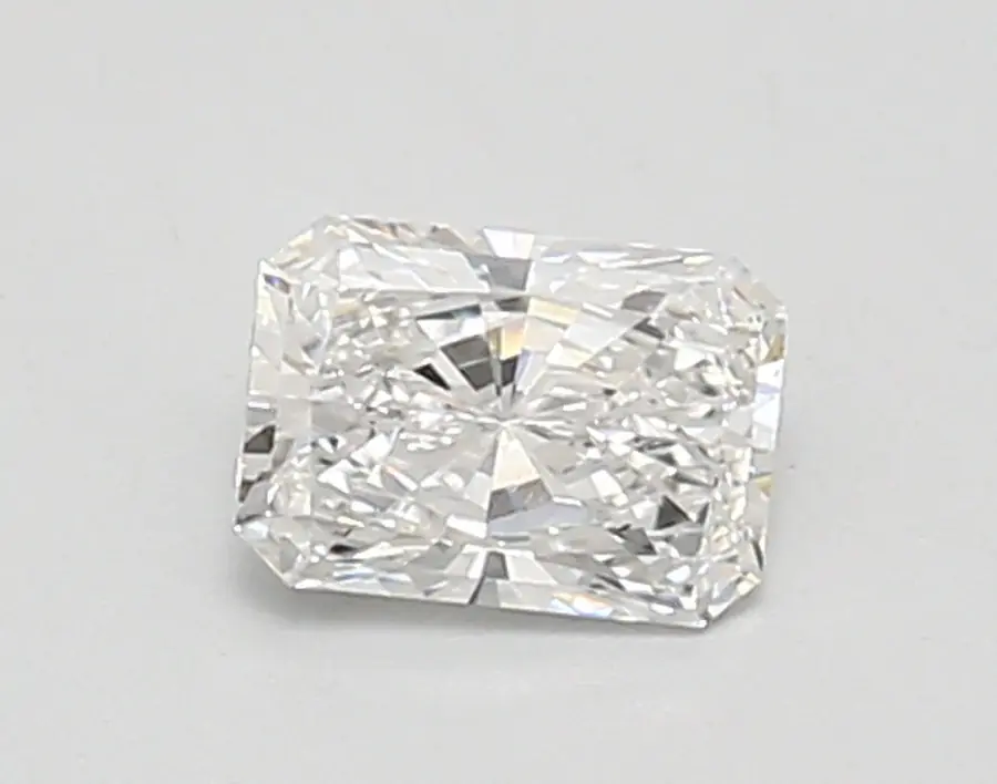 0.66ct E VS1 Radiant (IGI)