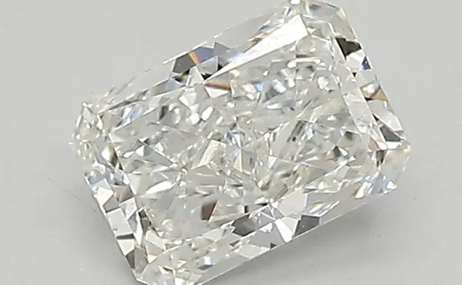 0.66ct G VVS2 Radiant (IGI)