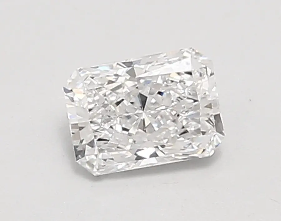 0.66ct D VVS2 Radiant (IGI)