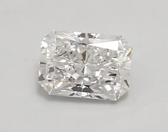 0.66ct D VVS2 Radiant (IGI)