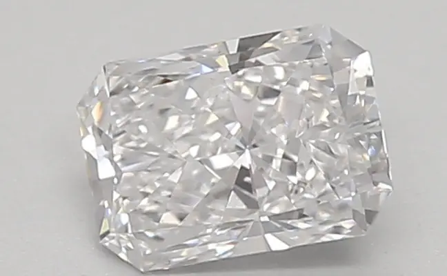 0.65ct E VVS2 Radiant (IGI)