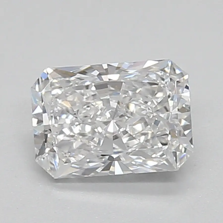 0.65ct D VVS2 Radiant (IGI)