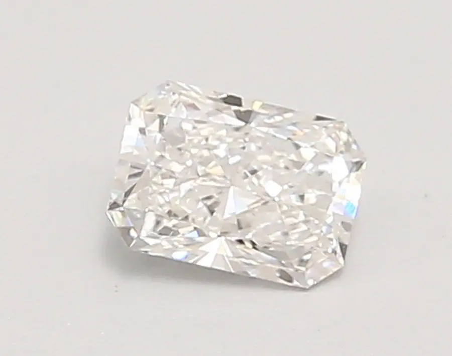0.64ct D VVS1 Radiant (IGI)