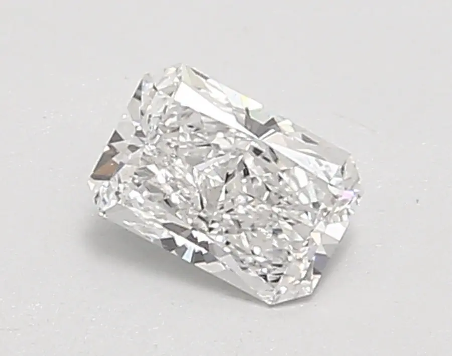0.64ct D VS2 Radiant (IGI)