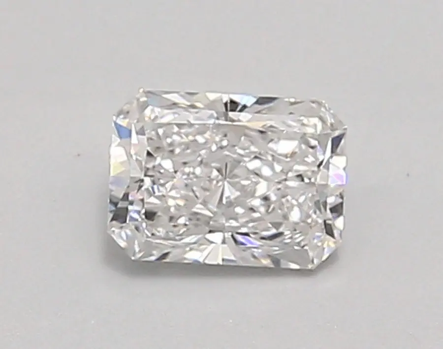 0.62ct D VVS2 Radiant (IGI)
