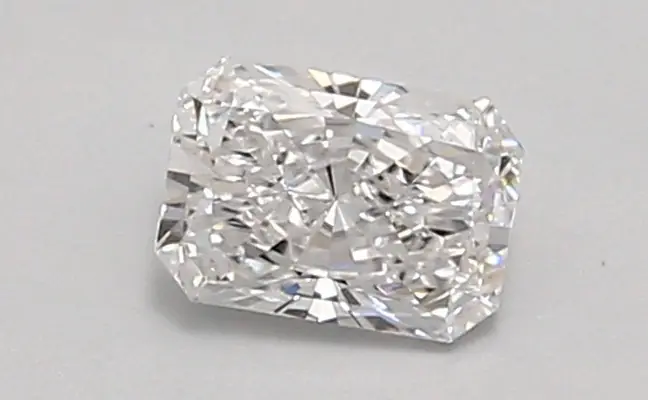 0.62ct E VVS1 Radiant (IGI)