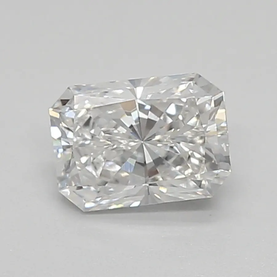 0.62ct E VVS2 Radiant (IGI)