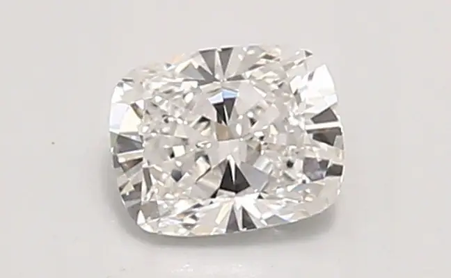 0.62ct E VVS2 Cushion (IGI)