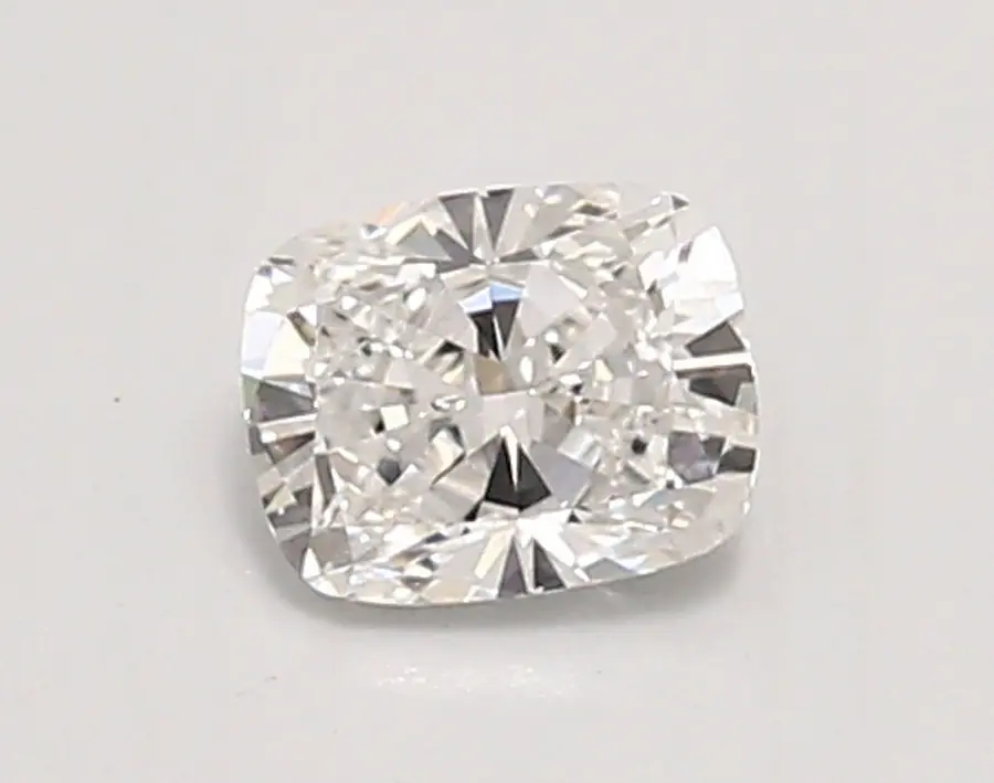 0.62ct E VVS2 Cushion (IGI)
