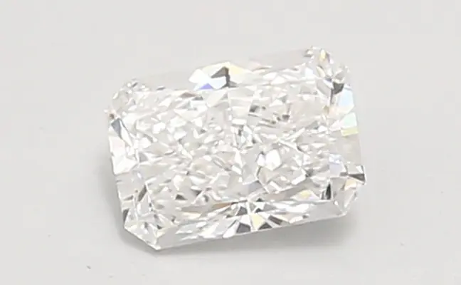0.61ct D VVS2 Radiant (IGI)