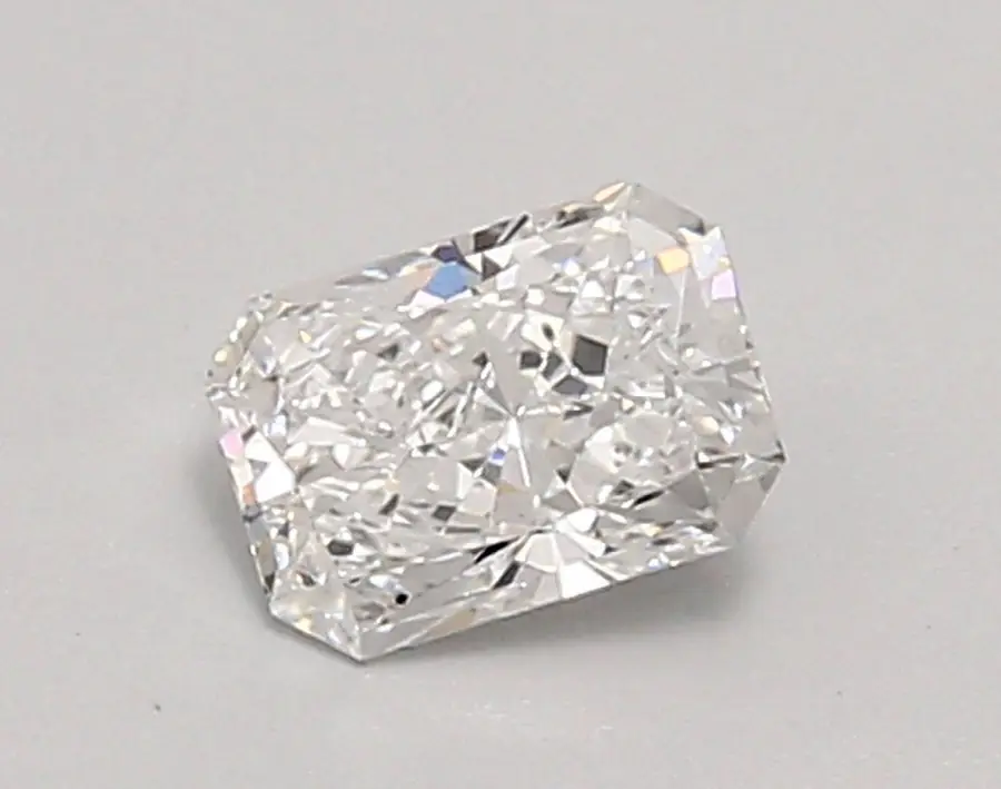 0.61ct D VS2 Radiant (IGI)