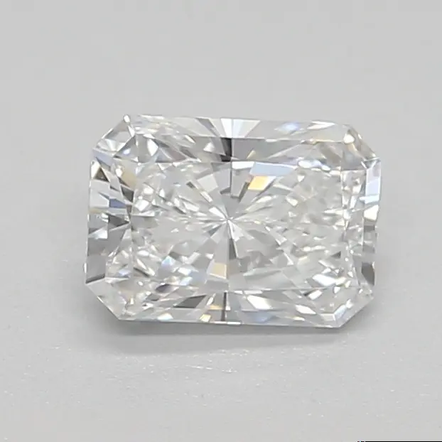0.61ct E VVS2 Radiant (IGI)