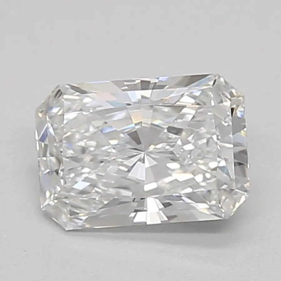 0.61ct E VVS1 Radiant (IGI)