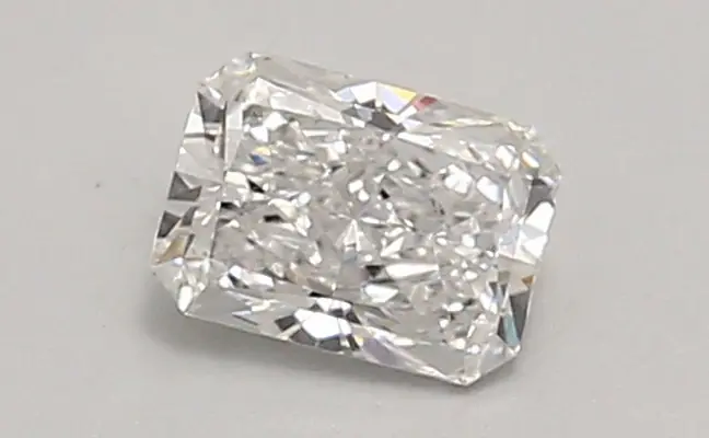 0.61ct D VVS2 Radiant (IGI)