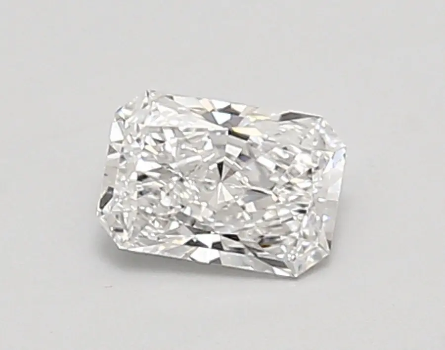 0.59ct D VVS1 Radiant (IGI)