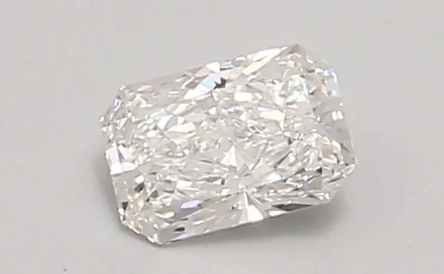 0.59ct E VS1 Radiant (IGI)
